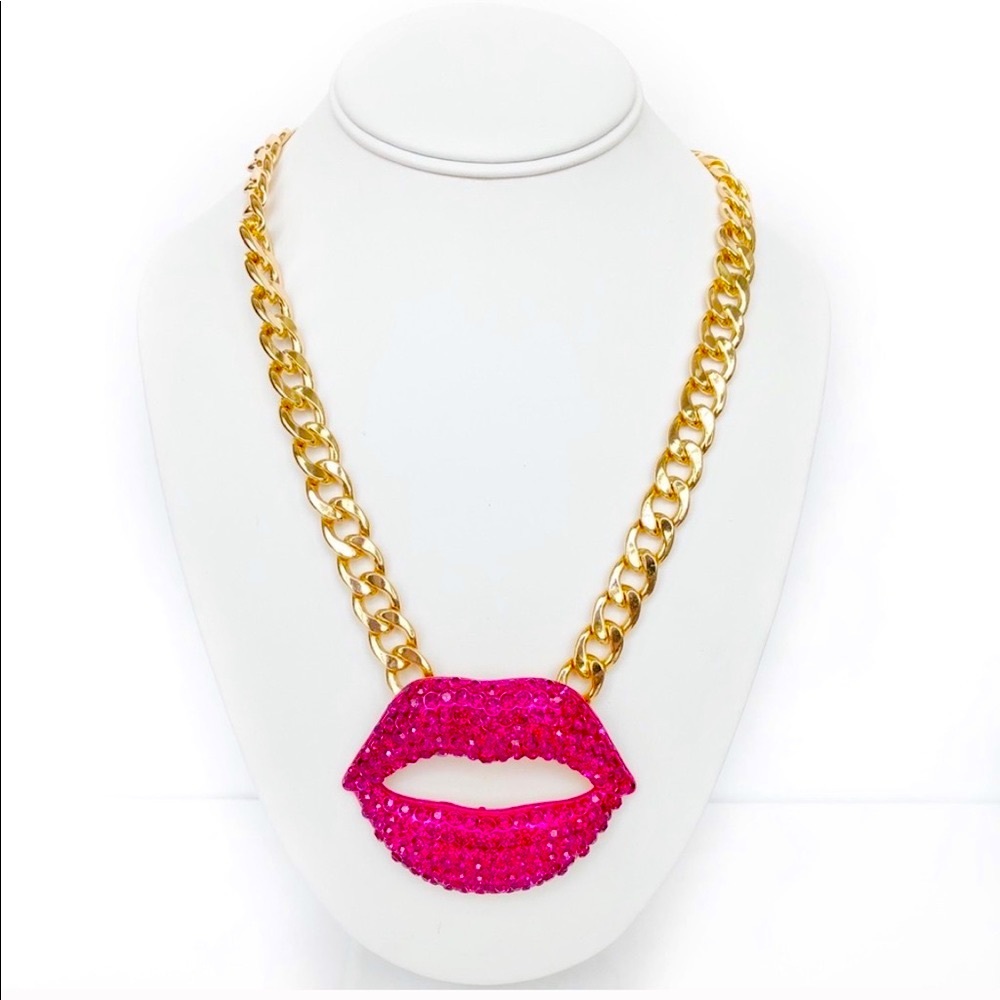 New 💋Natasha pink Crystal Lips Necklace - Picture 5 of 17